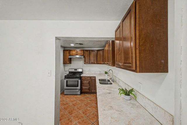 2031 N 37TH Drive, Phoenix, AZ 85009