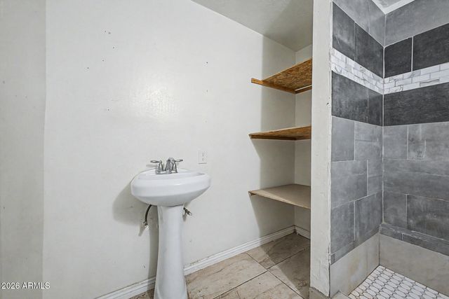 2031 N 37TH Drive, Phoenix, AZ 85009