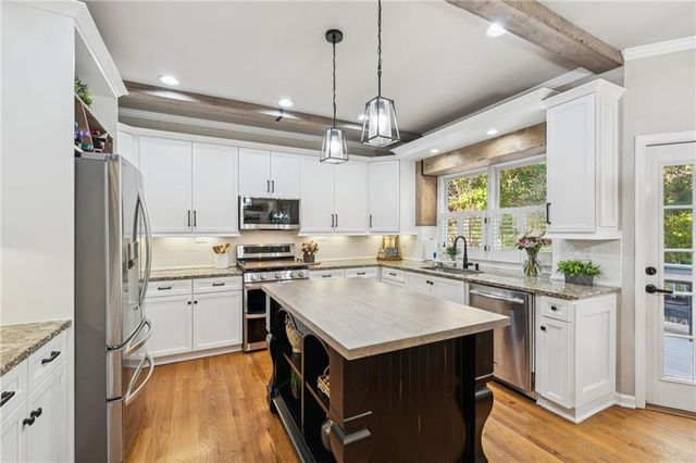 6385 Grand Magnolia Drive, Sugar Hill, GA 30518