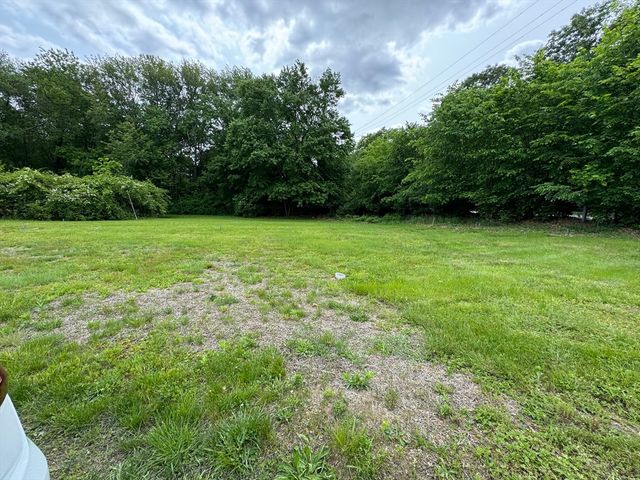 454 Fall River Ave, Seekonk, MA 02771