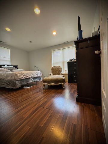 8513 S Sangamon Street, Chicago, IL 60620