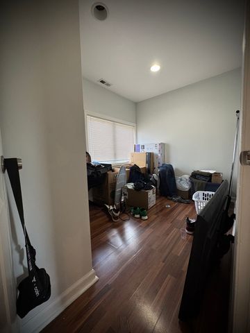 8513 S Sangamon Street, Chicago, IL 60620