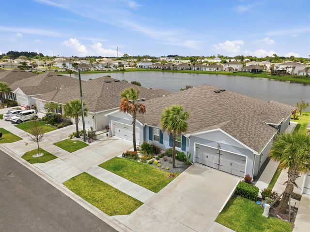812 Persimmon Place, Fort Pierce, FL 34981