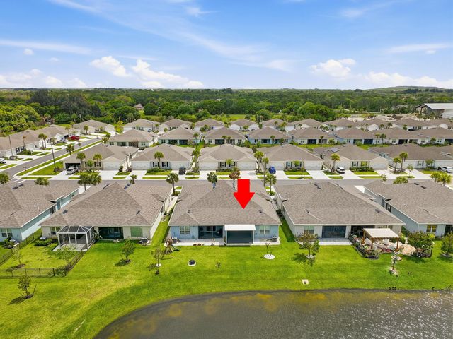 812 Persimmon Place, Fort Pierce, FL 34981