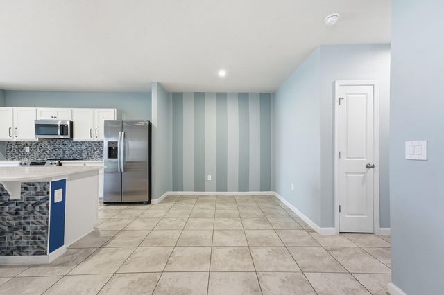 812 Persimmon Place, Fort Pierce, FL 34981