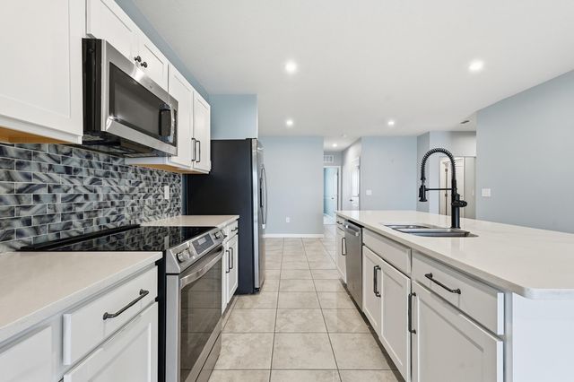 812 Persimmon Place, Fort Pierce, FL 34981