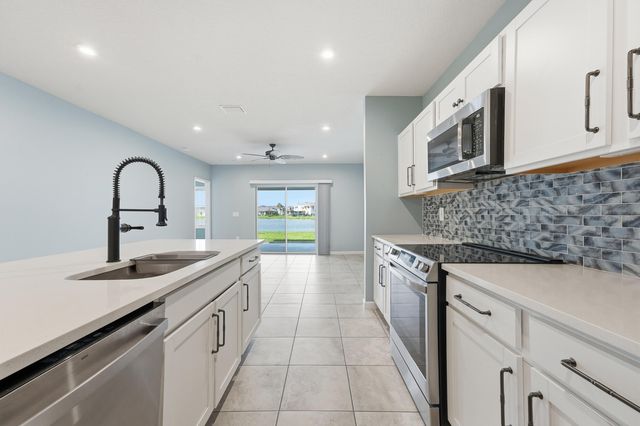 812 Persimmon Place, Fort Pierce, FL 34981