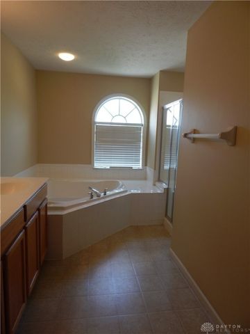 1295 Emily Beth Drive, Miamisburg, OH 45342