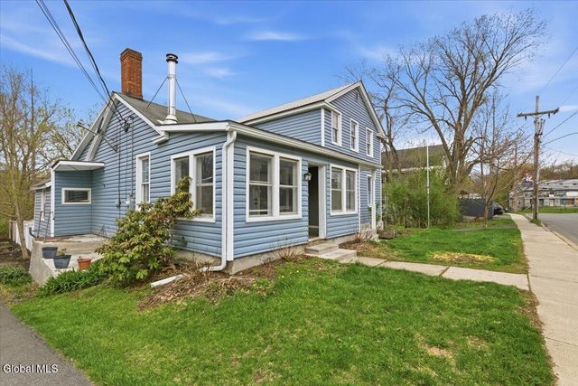 43 Elm Street, Nassau, NY 12123