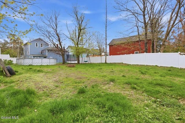 43 Elm Street, Nassau, NY 12123