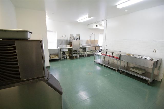 3125 W Michigan Avenue, Kalamazoo, MI 49006