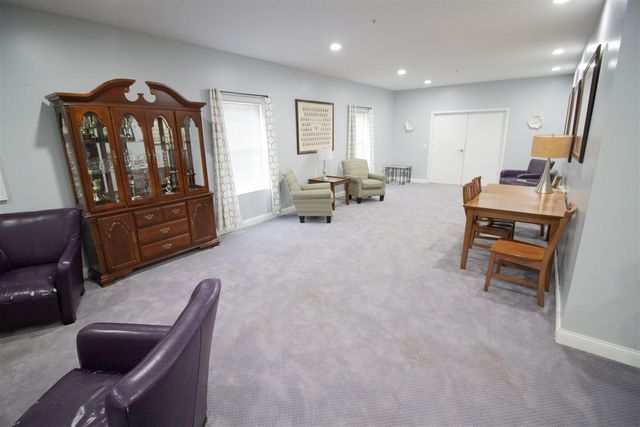 3125 W Michigan Avenue, Kalamazoo, MI 49006