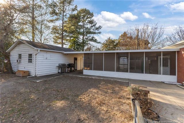 423 Morningside Drive, Fayetteville, NC 28311