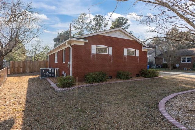 423 Morningside Drive, Fayetteville, NC 28311