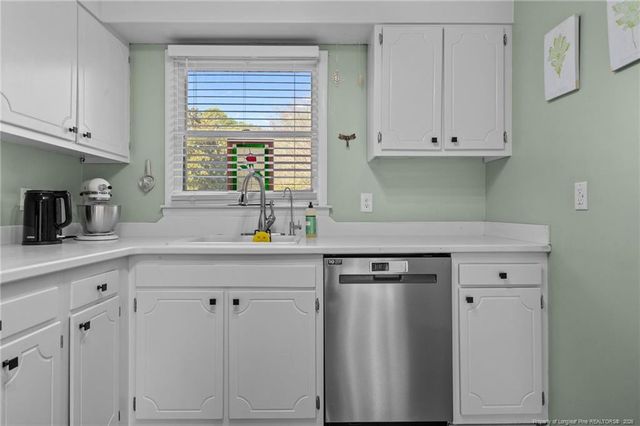 423 Morningside Drive, Fayetteville, NC 28311