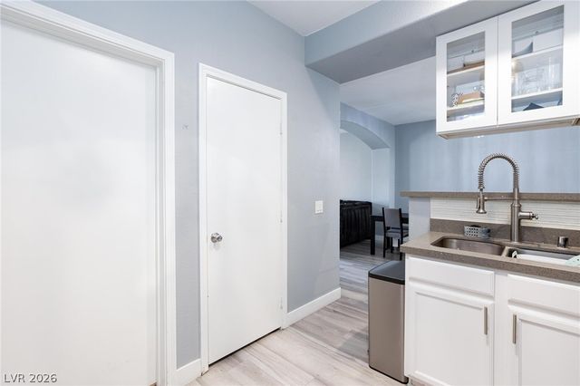 8725 West Flamingo Road 109, Las Vegas, NV 89147