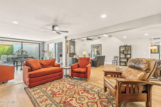 2505 E PALO VERDE Drive, Phoenix, AZ 85016