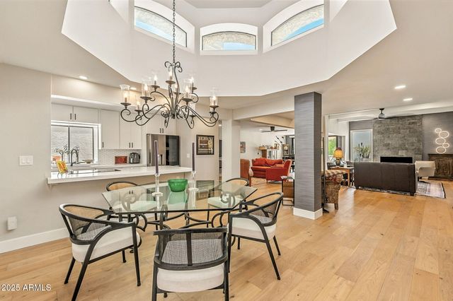 2505 E PALO VERDE Drive, Phoenix, AZ 85016