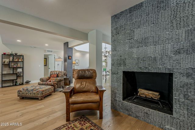 2505 E PALO VERDE Drive, Phoenix, AZ 85016