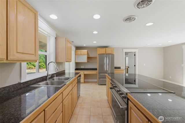 15615 53rd Street NW, Lakebay, WA 98349
