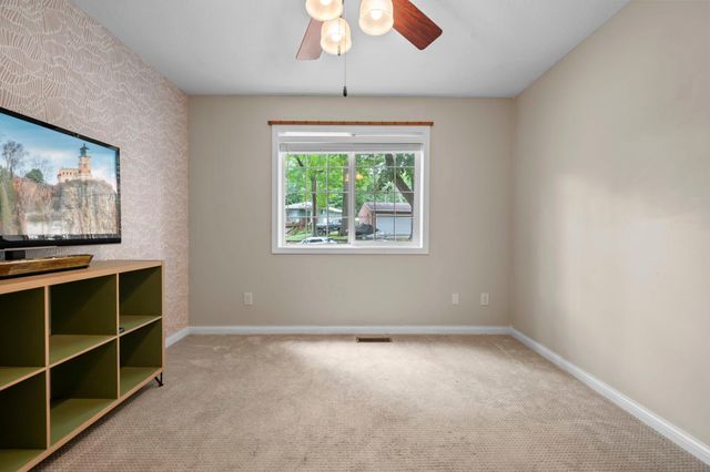 3067 Alexander Lane, Mound, MN 55364