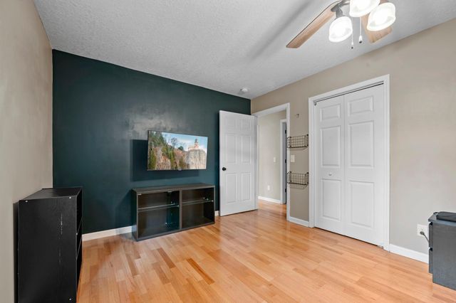 3067 Alexander Lane, Mound, MN 55364