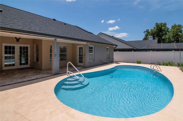 2608 BERRYVINE PLACE, Valrico, FL 33596