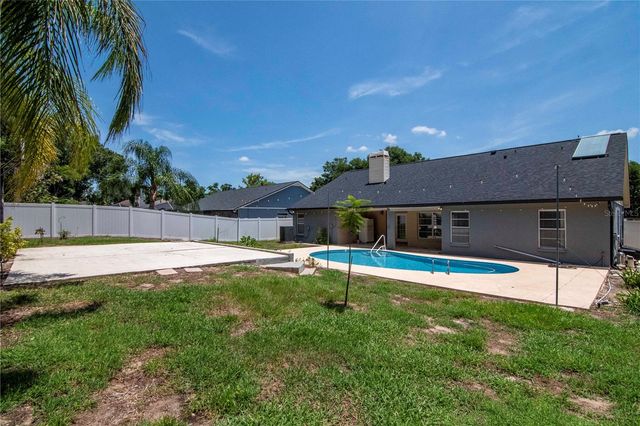 2608 BERRYVINE PLACE, Valrico, FL 33596