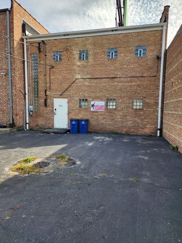 7030 W North Avenue, Chicago, IL 60707