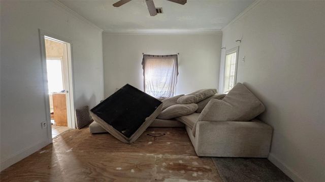 9901 Wiloak Street, Houston, TX 77078