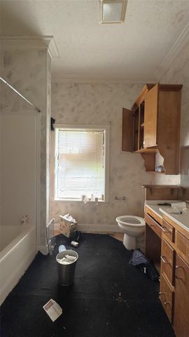 9901 Wiloak Street, Houston, TX 77078