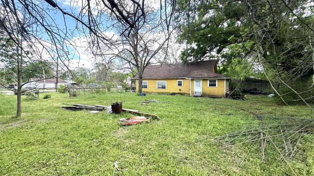 9901 Wiloak Street, Houston, TX 77078