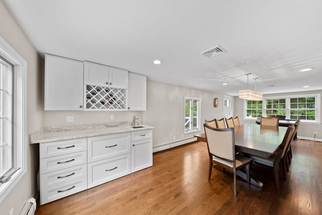 296 Chapman, Canton, MA 02021