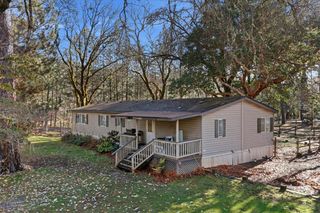 1401 Upper River Road, Gold Hill, OR 97525