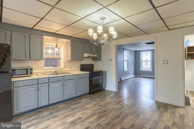 206 S 9TH ST, Lebanon, PA 17042