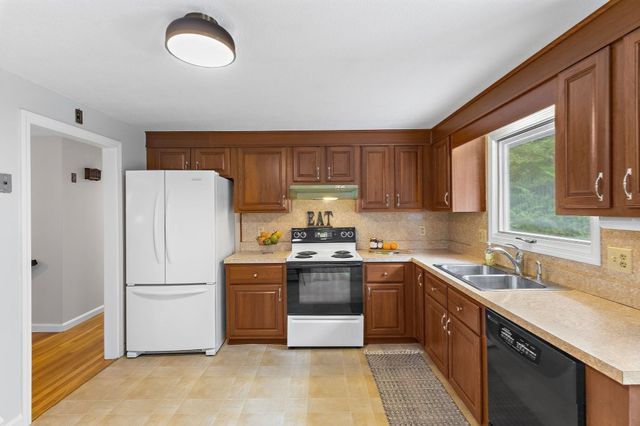 6 Conant Street, Acton, MA 01720