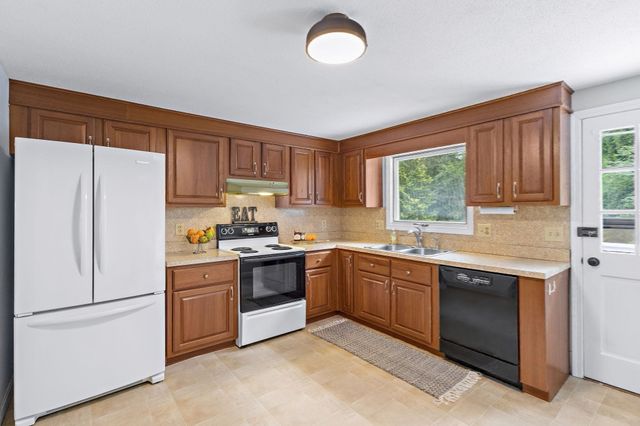 6 Conant Street, Acton, MA 01720