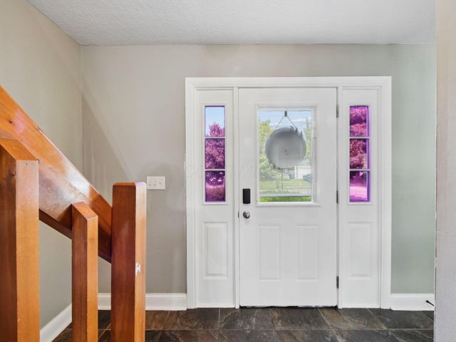 5959 Portside Drive, Hilliard, OH 43026