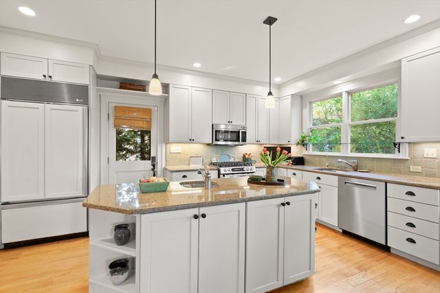 50 Norfolk Road, Arlington, MA 02476