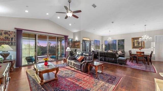 954 MIRAMAR DRIVE, Vista, CA 92081