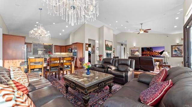 954 MIRAMAR DRIVE, Vista, CA 92081