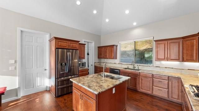 954 MIRAMAR DRIVE, Vista, CA 92081