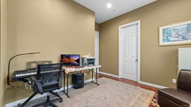 954 MIRAMAR DRIVE, Vista, CA 92081