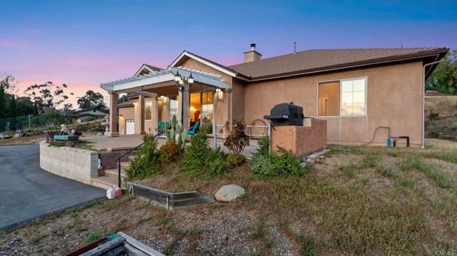 954 MIRAMAR DRIVE, Vista, CA 92081