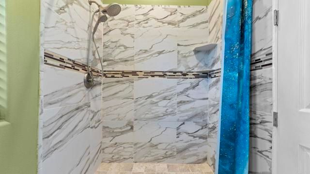 954 MIRAMAR DRIVE, Vista, CA 92081