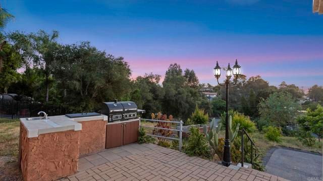 954 MIRAMAR DRIVE, Vista, CA 92081