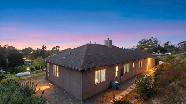 954 MIRAMAR DRIVE, Vista, CA 92081