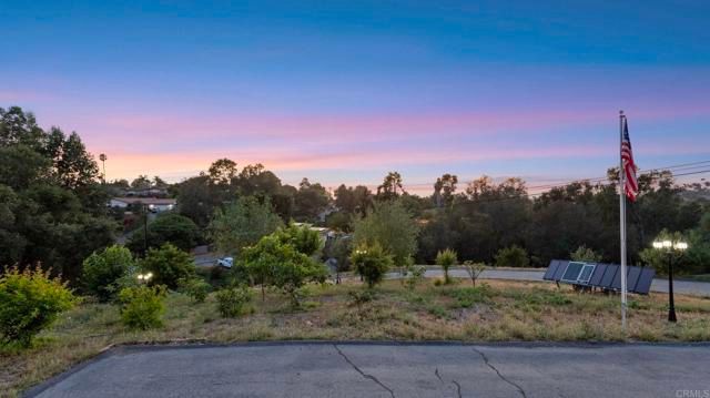 954 MIRAMAR DRIVE, Vista, CA 92081