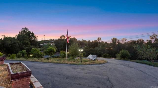 954 MIRAMAR DRIVE, Vista, CA 92081