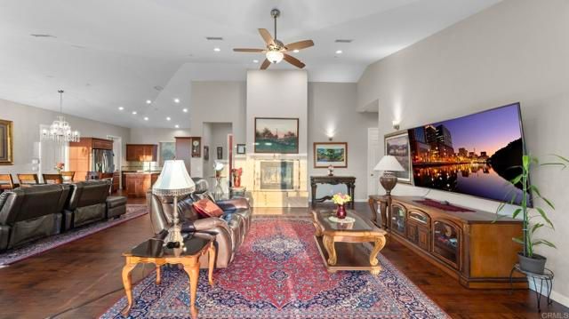 954 MIRAMAR DRIVE, Vista, CA 92081